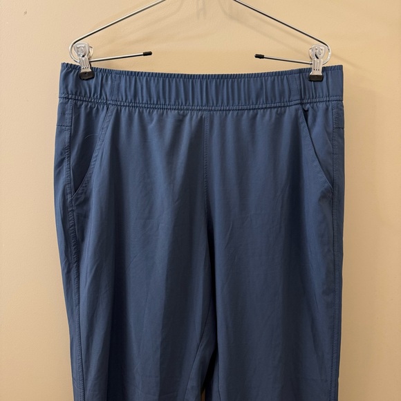 NWOT Eddie Bauer Women's Departure Ankle Pants travel pants size medium in blue - Picture 3 of 13